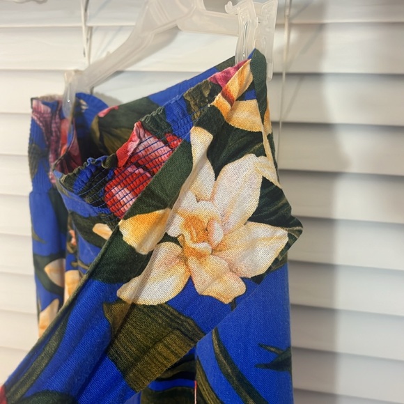 cupcakes & cashmere Multicolored Floral Crop Top & Wide Leg Bottom Set. Size S - Picture 6 of 7